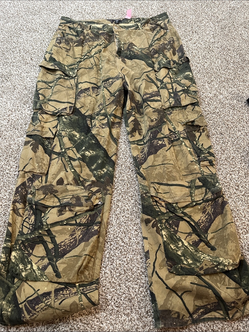 WoMen's Camouflage Cargo Pants - Olive Green - Picture 1 of 1